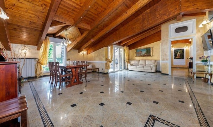 Pelucca - Villaggio Falck Apartment | Casa da Suite Maestosa