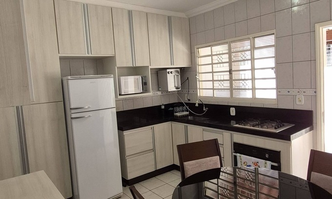 Jardim Campos Elisios House | Casa de Hospedagem para até 10 pessoas em Campinas/SP