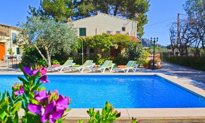 Pollensa Ski Chalet | Casa de Campo con Encanto