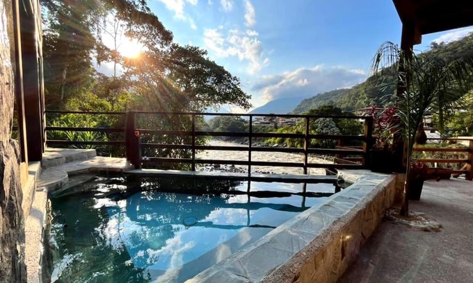 Banos de Agua Santa Apartment | Casa de campo con vista al Río River Paradise