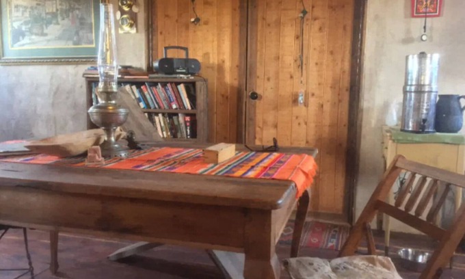 Alpine House | Casa de Creosote. Off-grid Cabin and Camping