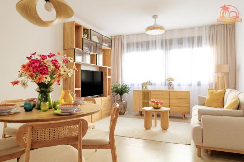 Santiago de la Ribera Apartment | Casa de la Costa - Pintor Clemente
