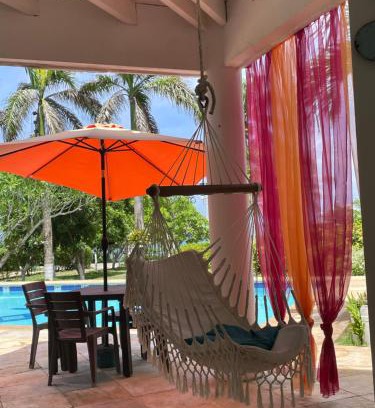 Punta Sur Hotel | Casa de las Flores tropical