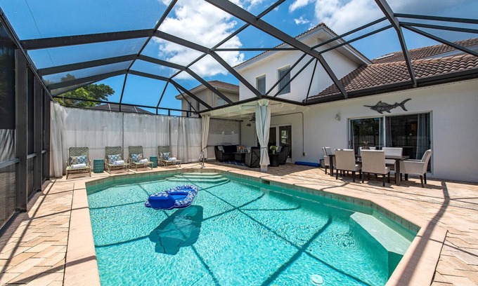 Naples Park House | Casa de Palmeras -1 mile to beach