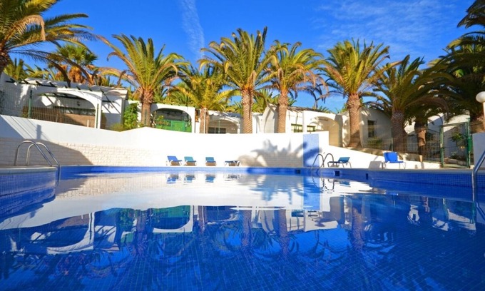 Bahia Calma Apartment | CASA DE TOM Costa Calma Fiber Optic Internet Pool