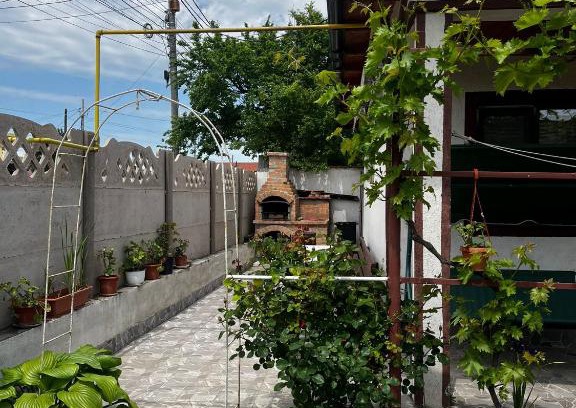 2 Mai House | Casa de vacanță Amy