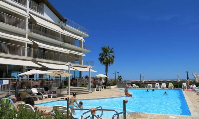 Roseto degli Abruzzi Apartment | Casa del Mar by Interhome