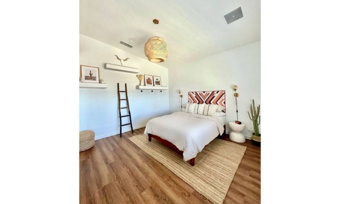Lake Havasu City House | CASA DESIERTO MODERN VILLA 5 MIN FROM THE LAKE, SHOPPING, BARS, ETC