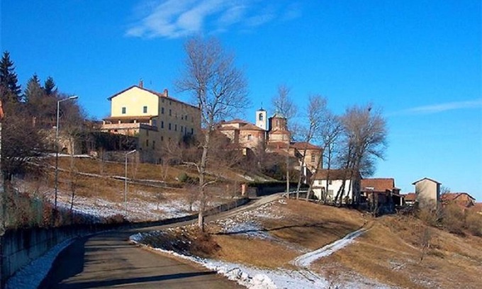 Belvedere Langhe House | Casa Di Collina Nelle Langhe Typical country house