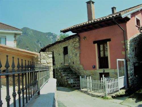 San Juan de Parres House | Casa Diego
