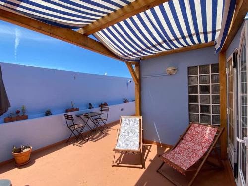 Atalaia Apartment | Casa do Búzio Cosy Apartment next to the Beach