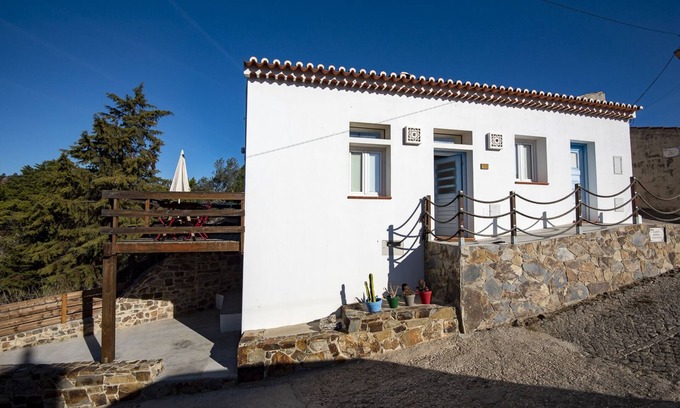 Aljezur House | Casa do Vale in the historic center of Aljezur