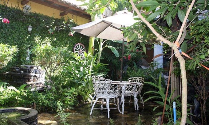 Granada House | Casa Don Carlos a Gorgeous Colonial House!