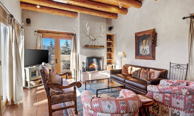 Historic Eastside House | Casa Don Miguel | Stylish Retreat