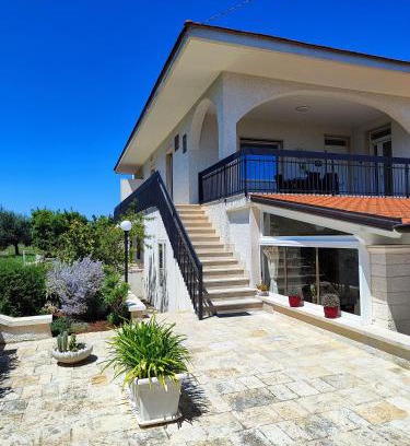 Cisternino House | CASA DORI