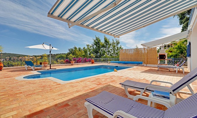 Sao Bras de Alportel Villa | Casa dos Sonhos by Portucasa