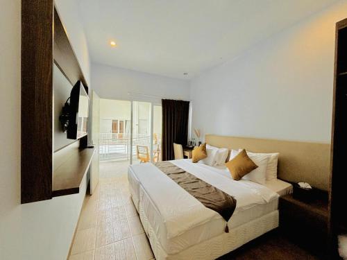 Batu Bolong Hotel | Casa Due