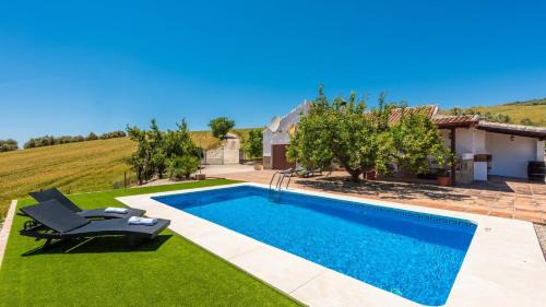 Antequera Villa | Casa El Trigal Villanueva de la Concepcion by Ruralidays