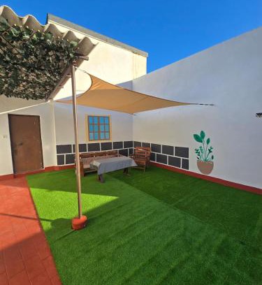 Sanlucar de Barrameda House | Casa El Canario by Sanlúcar Housing