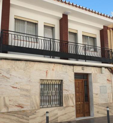 Villanueva del Trabuco House | Casa el Correo