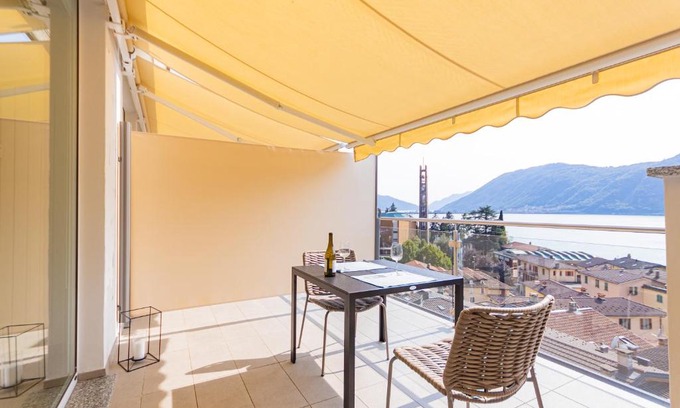 Campione d'Italia Apartment | Casa Elea Panoramic Attic in City Center