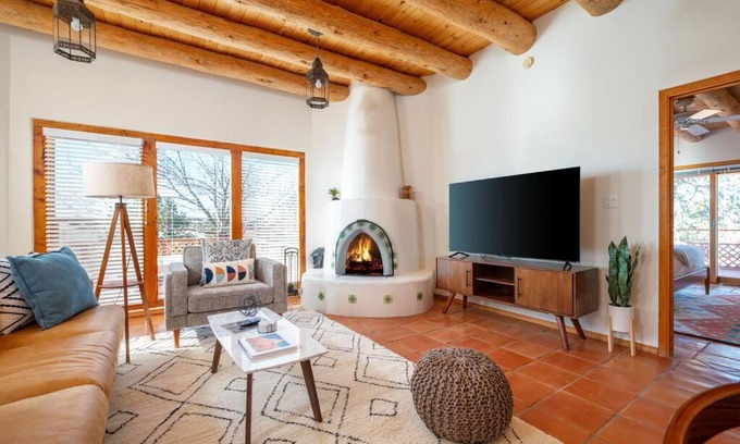 Eldorado at Santa Fe House | Casa Escondido- Quiet, Decks, 3BR, El Dorado