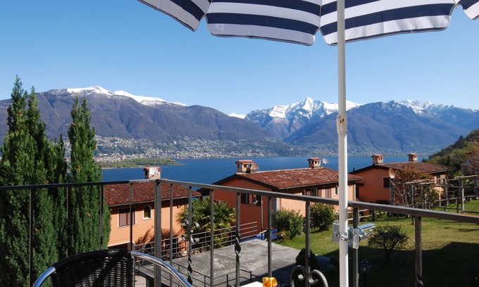Gambarogno Apartment | Casa Esmeralda GIOIA - 2-room apartment, approx. 45 m², with small balcony