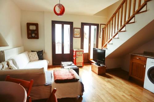 Lanuza Apartment | Casa Estela - Duplex by Cardi Suites