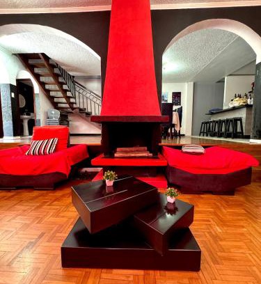 Hacienda Monjas House | Casa familiar en centro de Quito