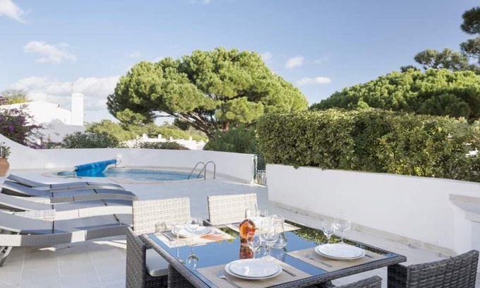Vale do Lobo Villa | Casa Ferreira - 3 Bed Apartment, Private Pool in Exclusive Golf & Tennis Resort