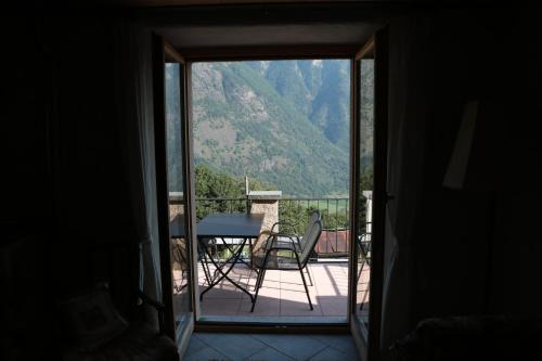 Verdabbio Apartment | Casa Flora
