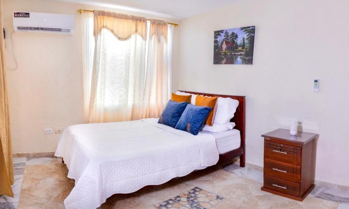 Manta House | Casa, fresco, privado y tranquilo AC WIFI