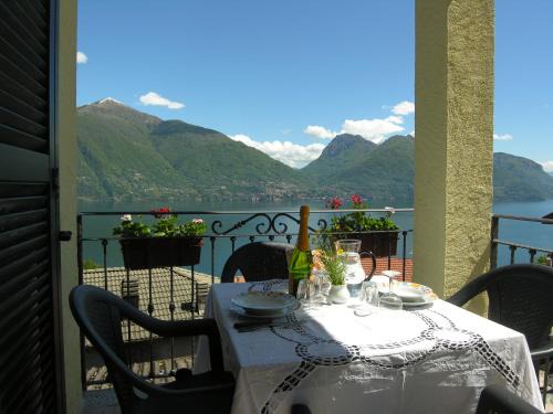 Santa Maria - Rezzonico Apartment | Casa Gabriella