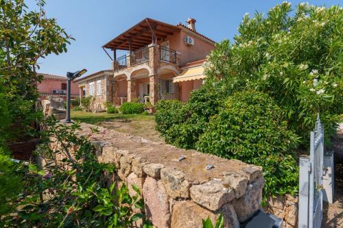 Case Peschiera-Lu Fraili House | Casa Gelsomino