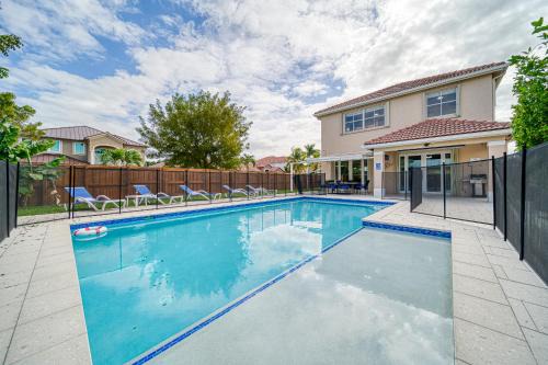 Ludlam House | Casa grande con piscina-Palmetto Eliptic Miami-