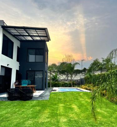 Cuernavaca House | Casa Gris