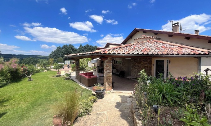 Montchenu Villa | Casa Ibor - Montchenu