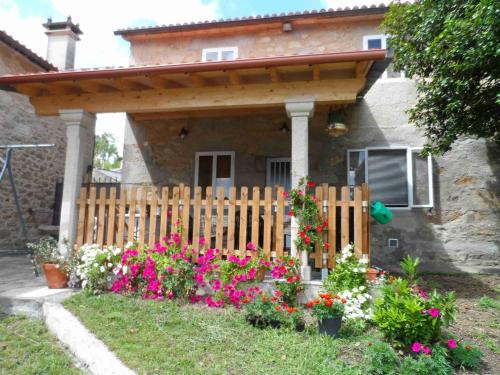 Outes House | Casa Ingleses