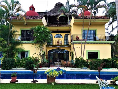 El Tuito House | Casa Jardín del Tuito