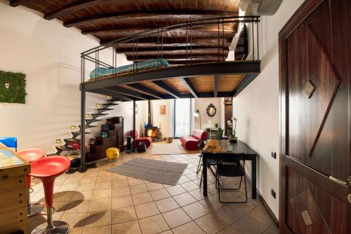 Historic Castle District Apartment | Casa Kawaii