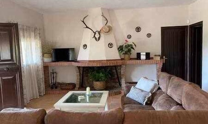 Villaviciosa de Cordoba House | Casa las Chorreras del Orejón 1