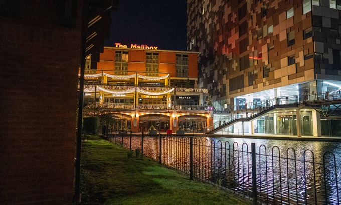 The Westside Apartment | Casa Leila Waterfront Apartment Mailbox - For Couples to Business leisure.