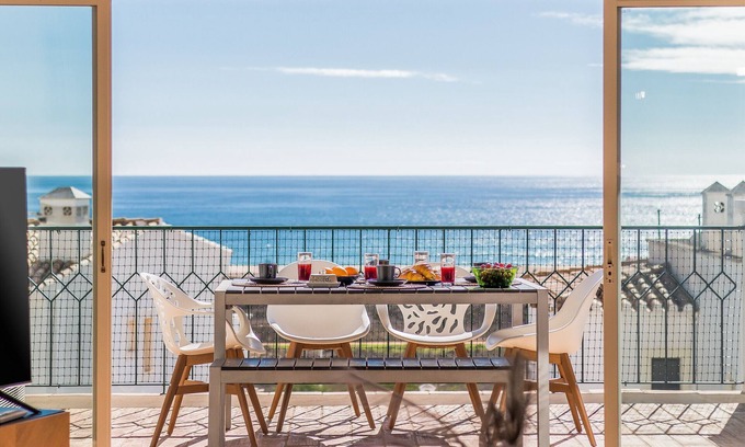 Telheiro House | Casa Londamba | Meia Praia Beach | Sea View