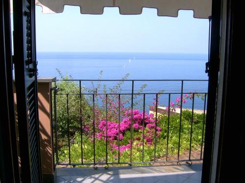 Riomaggiore House | Casa Lorenza