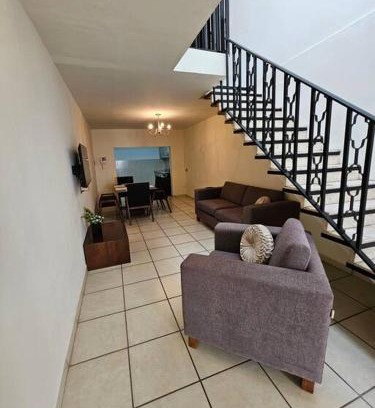 San Juan de los Lagos House | Casa los Mariachis centro