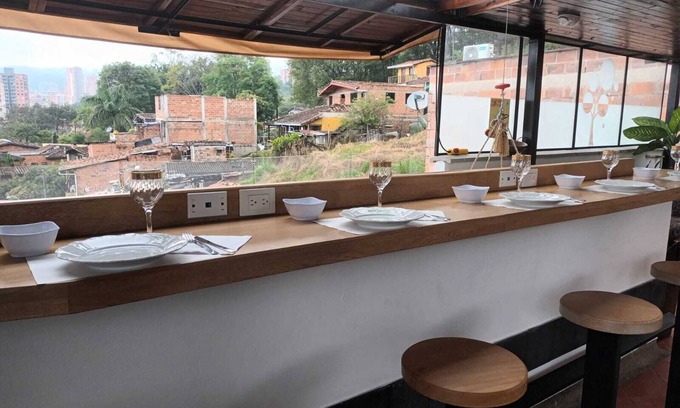 Los Naranjos Hotel | Casa Los Naranjos Hostal