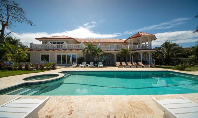 Playa Chiquita Villa | Casa Los Suenos