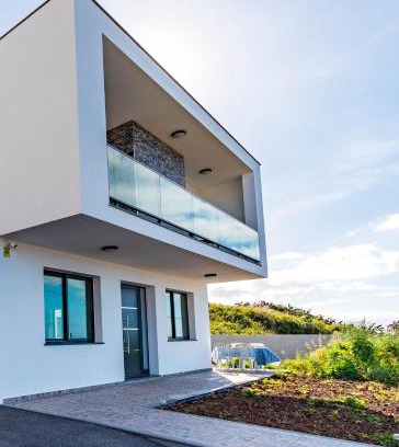 Estreito da Calheta House | Casa Luciano