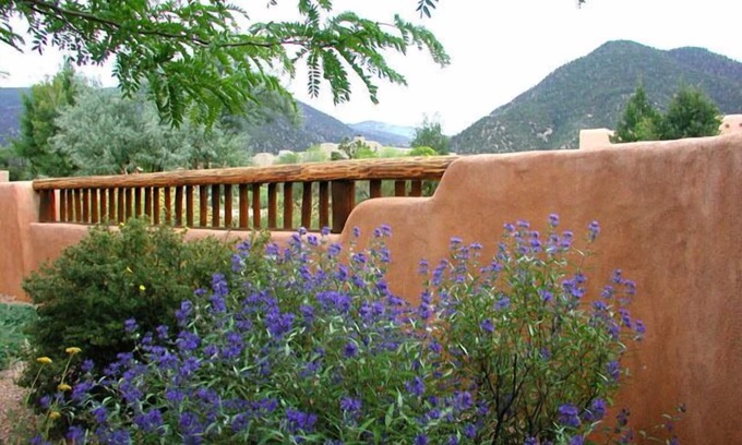 Arroyo Seco House | Casa Luminosa, Private Hot Tub Los Altos Clubhouse with pool, sauna, tennis