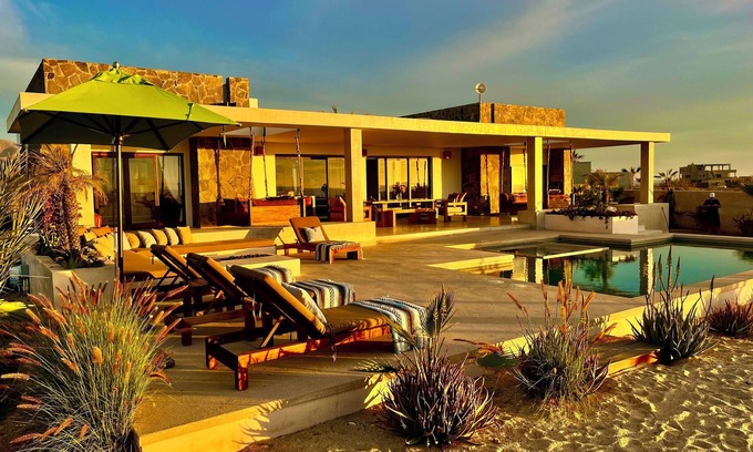 Cerritos House | Casa mALIbu view of ocean, pool , hot tub, one acre lot,3 minute walk to beach